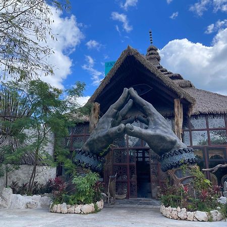 Akuazul Resorts Adults Only Канкун Екстериор снимка