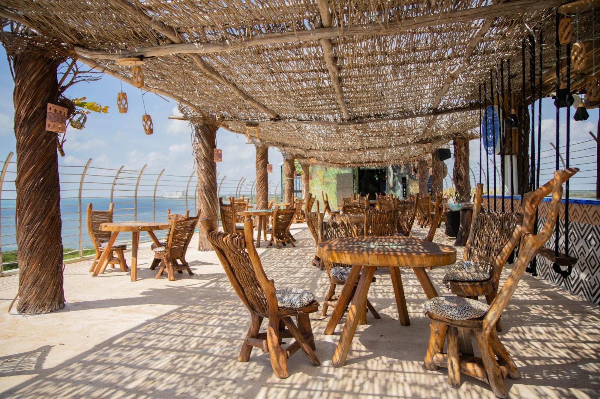 Akuazul Resorts Adults Only Канкун Екстериор снимка