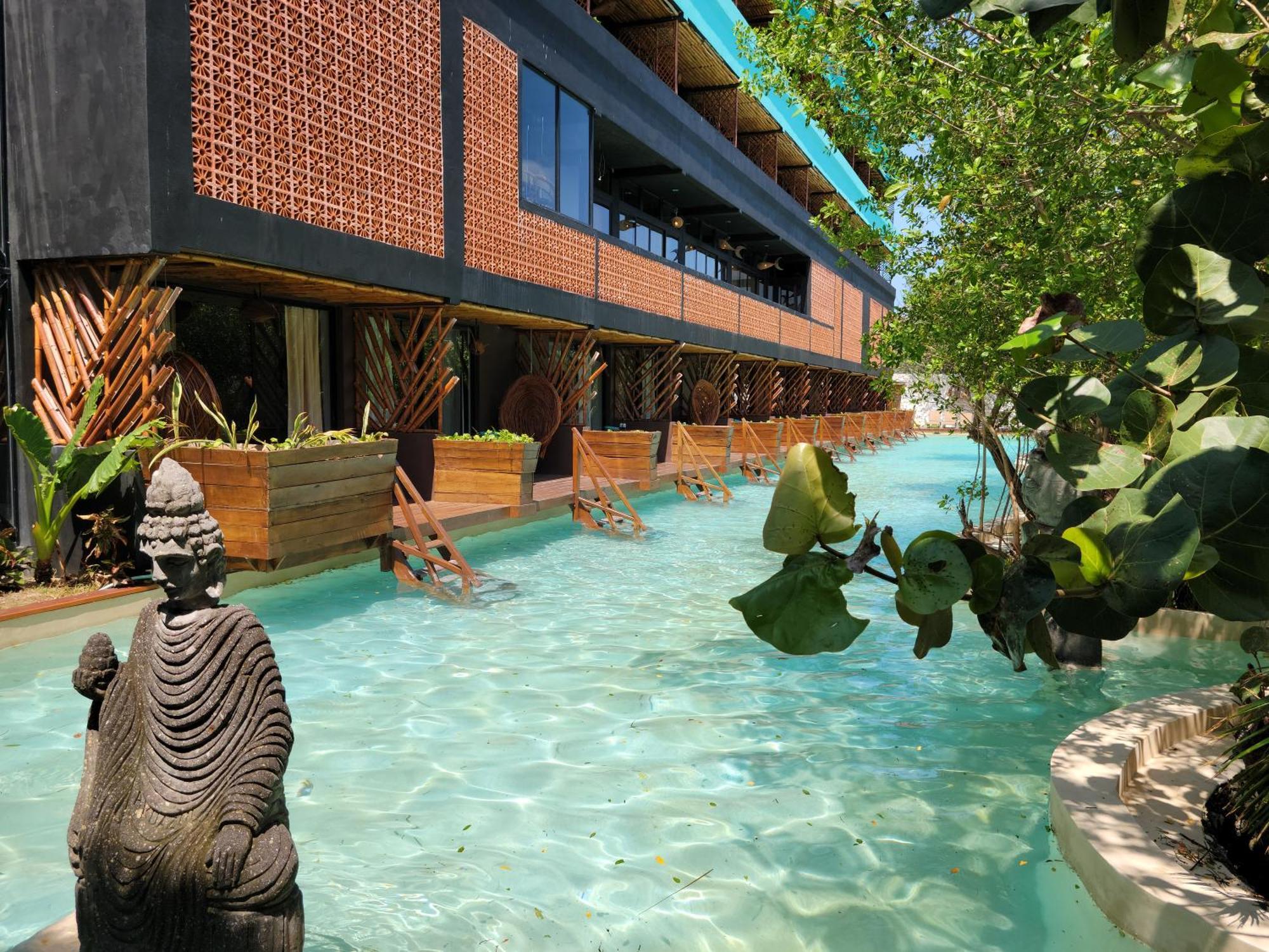 Akuazul Resorts Adults Only Канкун Екстериор снимка